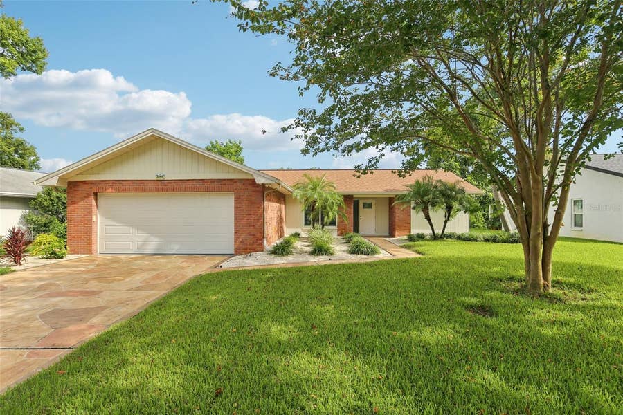 Property photo for 2866 THISTLE COURT N, Palm Harbor, FL