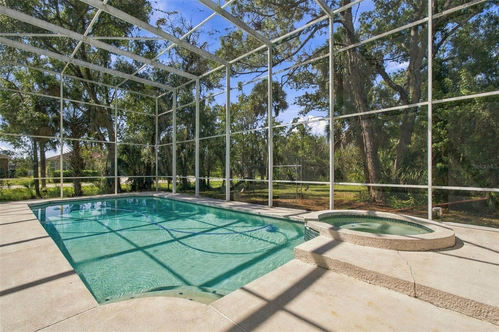 8102 STONEFIELD, Tampa, FL 33635 8102 STONEFIELD, Tampa, FL 33635