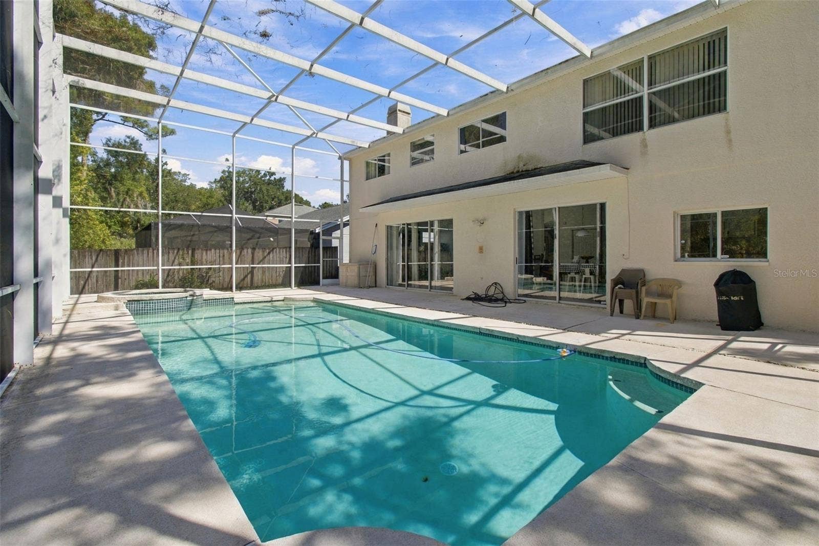 8102 STONEFIELD, Tampa, FL 33635 Oversized Swimming Pool for Outdoor entertainment