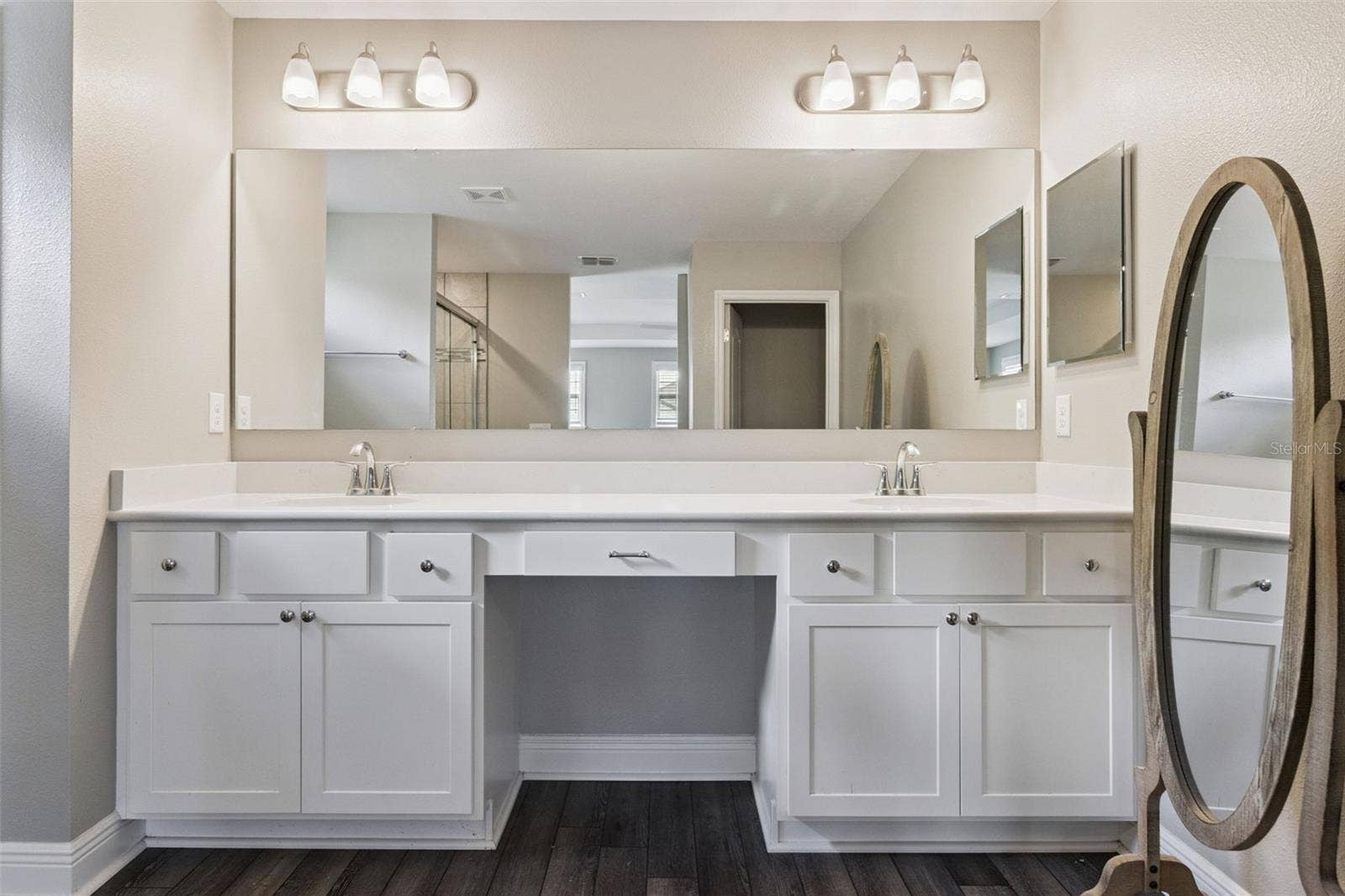 7840 ABBY BROOKS CIRCLE, Wesley Chapel, FL 33545 7840 ABBY BROOKS CIRCLE, Wesley Chapel, FL 33545