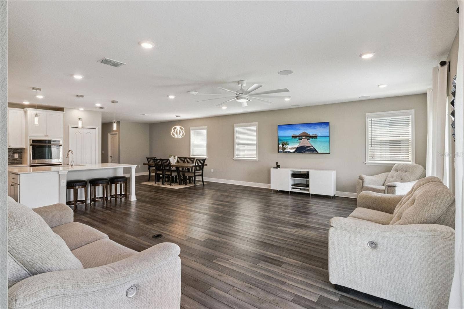 7840 ABBY BROOKS CIRCLE, Wesley Chapel, FL 33545 7840 ABBY BROOKS CIRCLE, Wesley Chapel, FL 33545