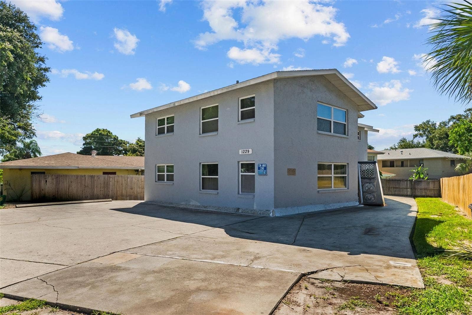 1229 FRANKLIN CIRCLE SE, Clearwater, FL 33756 1229 FRANKLIN CIRCLE SE, Clearwater, FL 33756