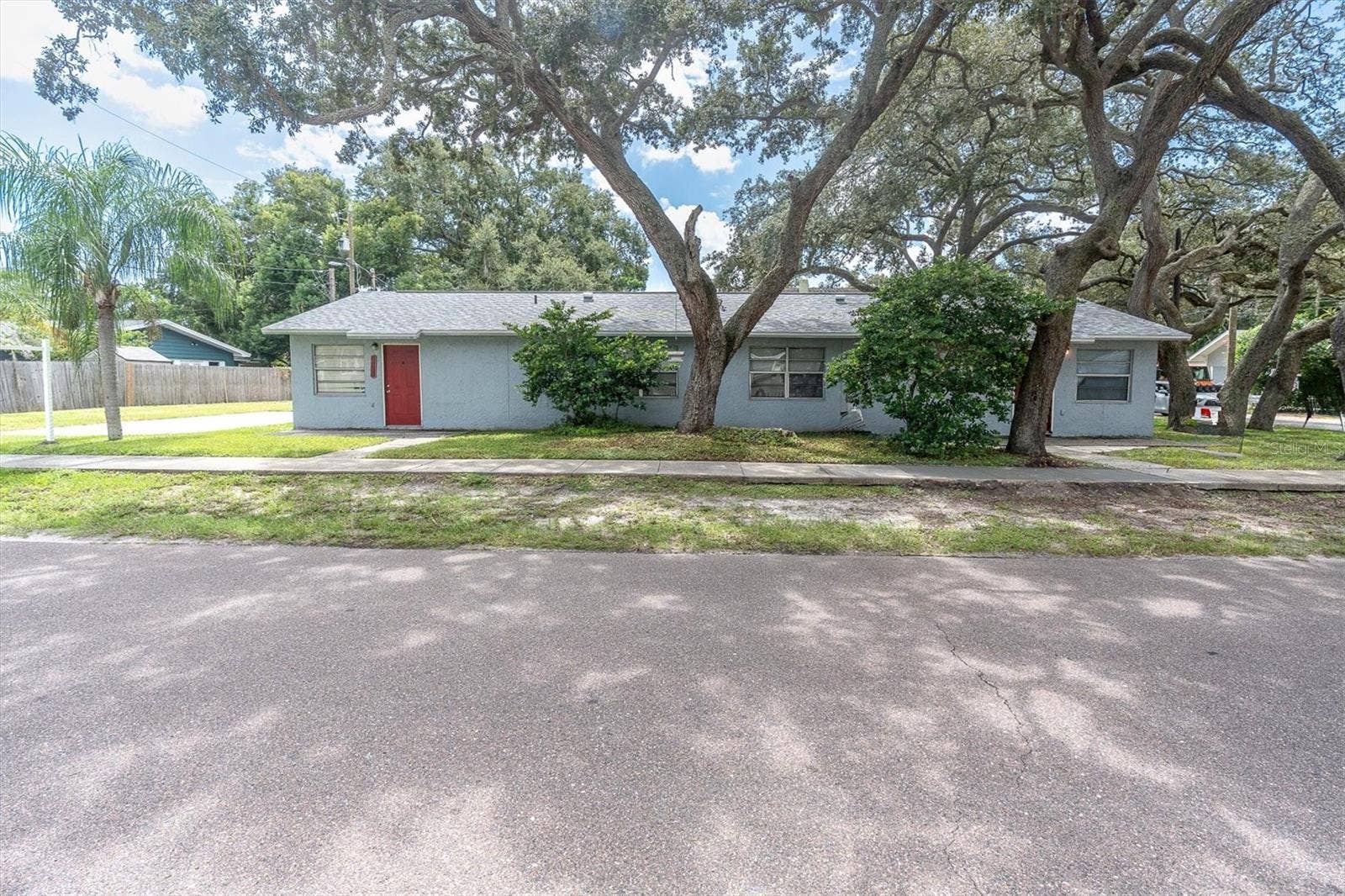 373 5TH STREET NW, Largo, FL 33770 373 5TH STREET NW, Largo, FL 33770