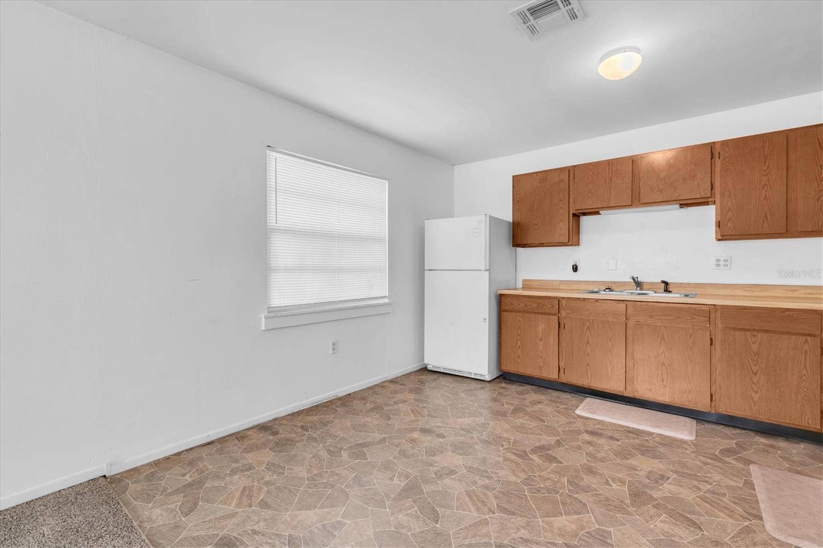 373 5TH STREET NW, Largo, FL 33770 373B