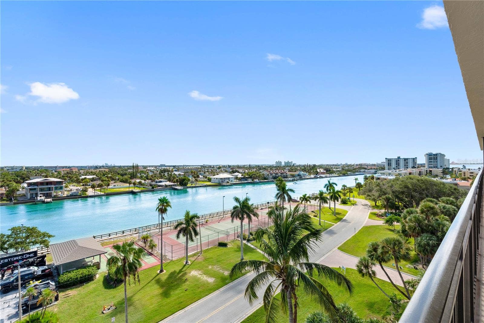7600 BAYSHORE DRIVE, #606, Treasure Island, FL 33706 7600 BAYSHORE DRIVE, #606, Treasure Island, FL 33706