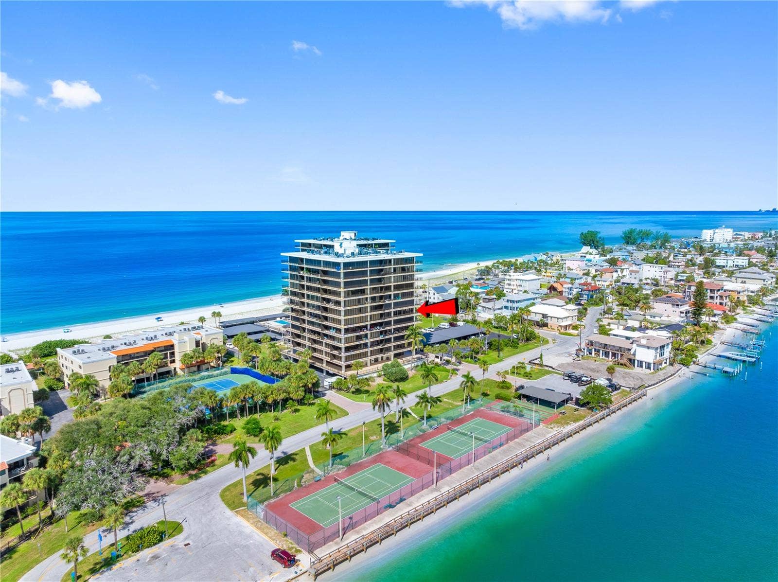 7600 BAYSHORE DRIVE, #606, Treasure Island, FL 33706 7600 BAYSHORE DRIVE, #606, Treasure Island, FL 33706