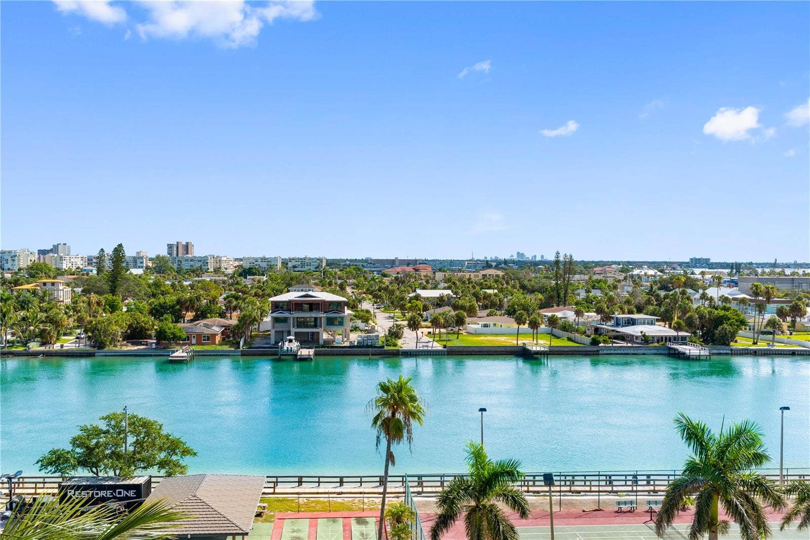 7600 BAYSHORE DRIVE, #606, Treasure Island, FL 33706 7600 BAYSHORE DRIVE, #606, Treasure Island, FL 33706