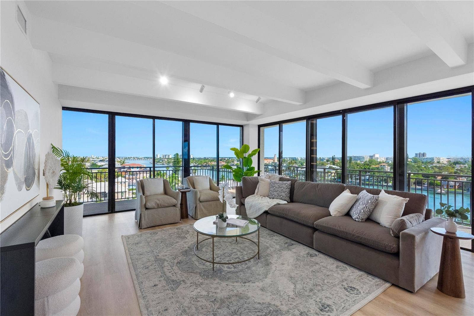 7600 BAYSHORE DRIVE, #606, Treasure Island, FL 33706 7600 BAYSHORE DRIVE, #606, Treasure Island, FL 33706
