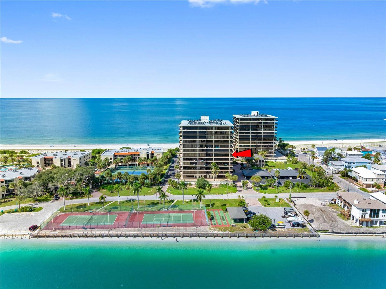 7600 BAYSHORE DRIVE, #606, Treasure Island, FL 33706 7600 BAYSHORE DRIVE, #606, Treasure Island, FL 33706