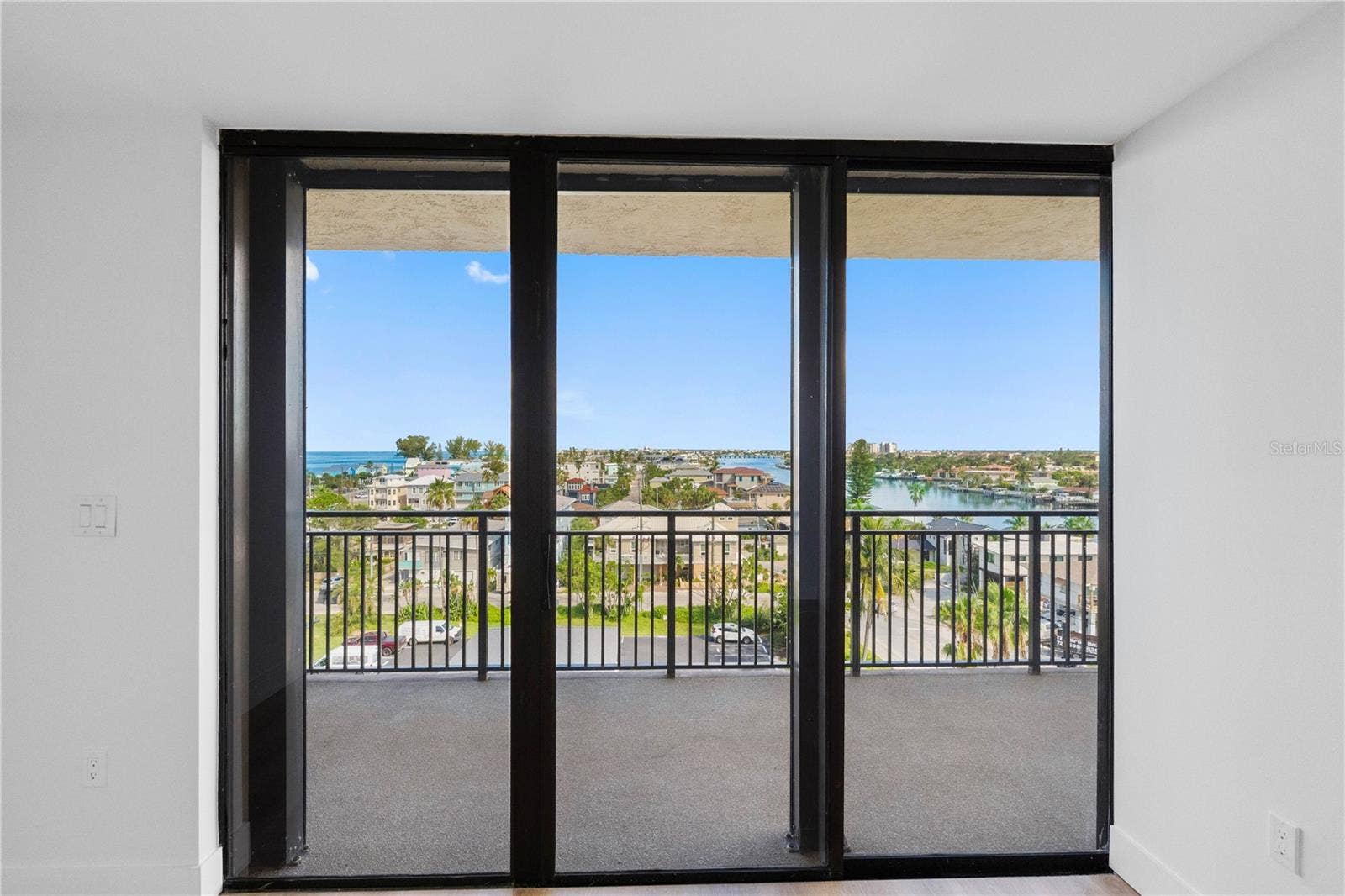 7600 BAYSHORE DRIVE, #606, Treasure Island, FL 33706 Guest bedroom view