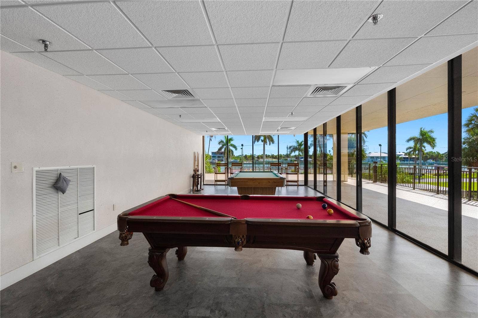 7600 BAYSHORE DRIVE, #606, Treasure Island, FL 33706 Game room