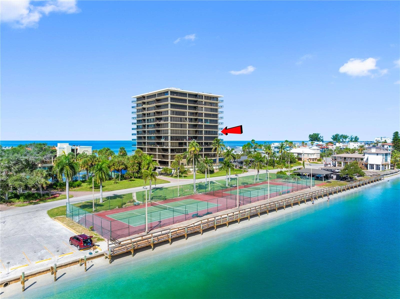 7600 BAYSHORE DRIVE, #606, Treasure Island, FL 33706 7600 BAYSHORE DRIVE, #606, Treasure Island, FL 33706