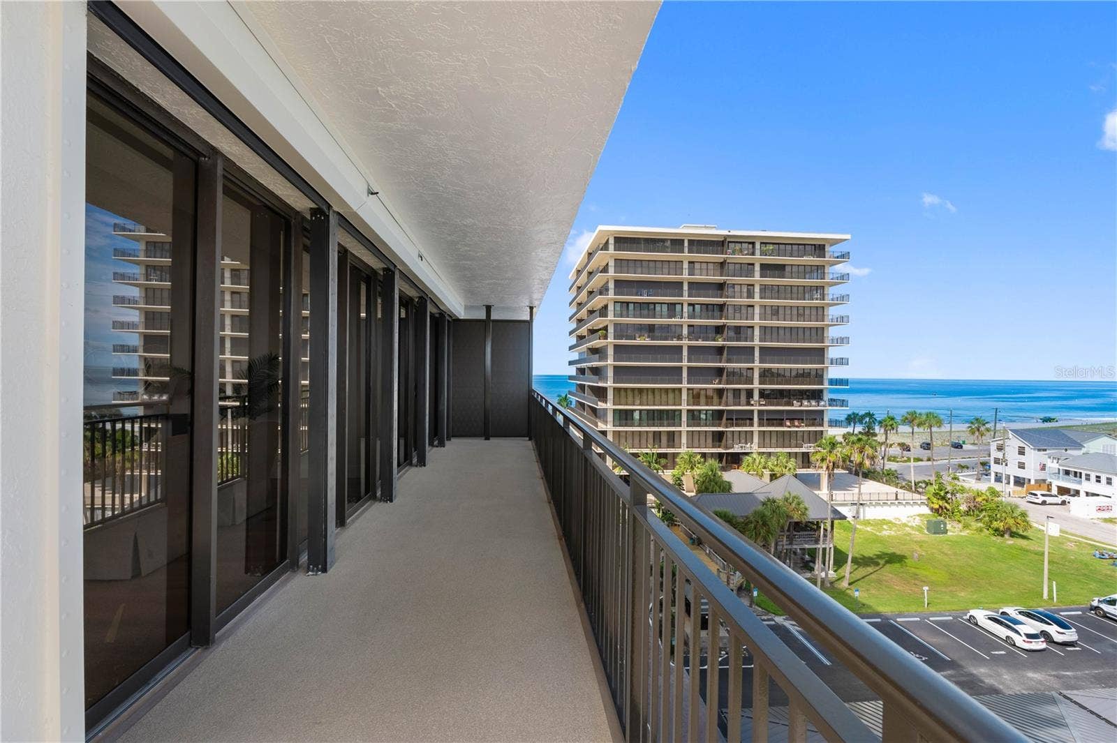 7600 BAYSHORE DRIVE, #606, Treasure Island, FL 33706 7600 BAYSHORE DRIVE, #606, Treasure Island, FL 33706