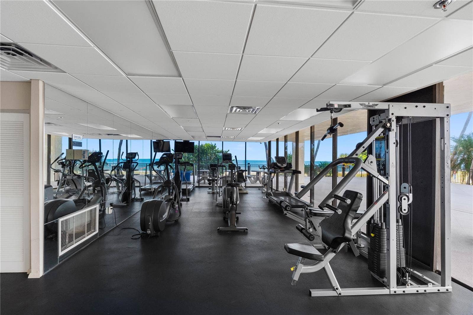 7600 BAYSHORE DRIVE, #606, Treasure Island, FL 33706 Gym
