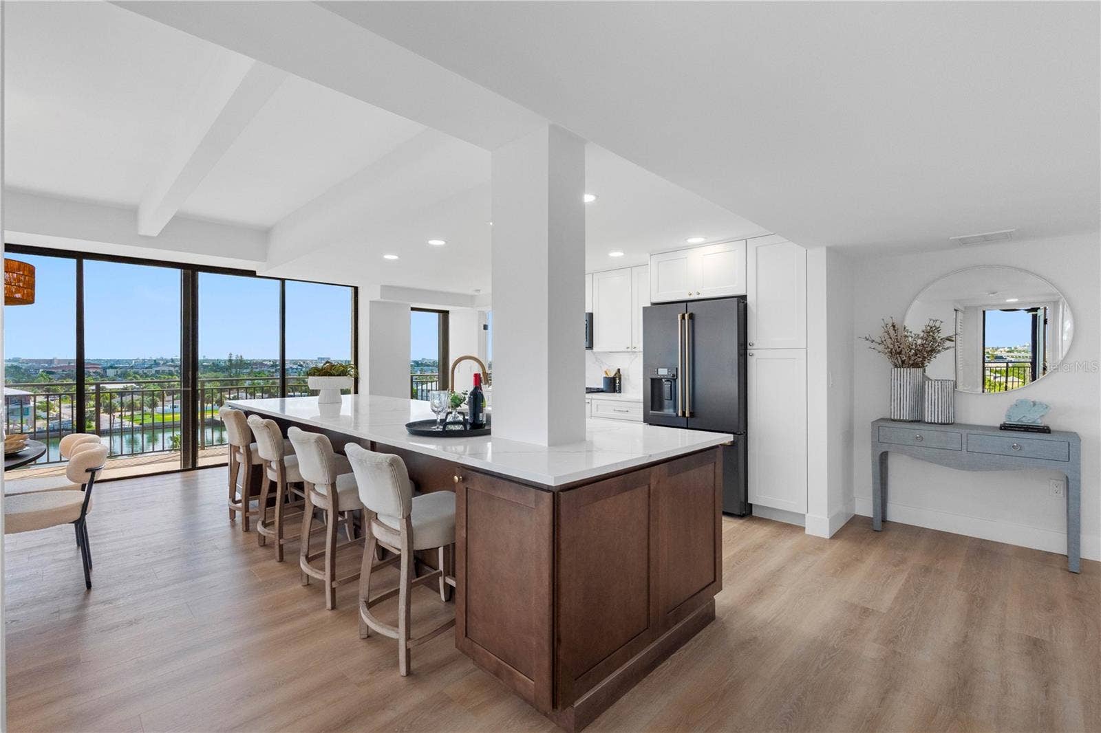 7600 BAYSHORE DRIVE, #606, Treasure Island, FL 33706 7600 BAYSHORE DRIVE, #606, Treasure Island, FL 33706