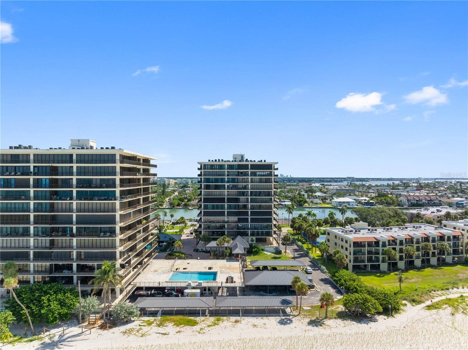 7600 BAYSHORE DRIVE, #606, Treasure Island, FL 33706 7600 BAYSHORE DRIVE, #606, Treasure Island, FL 33706