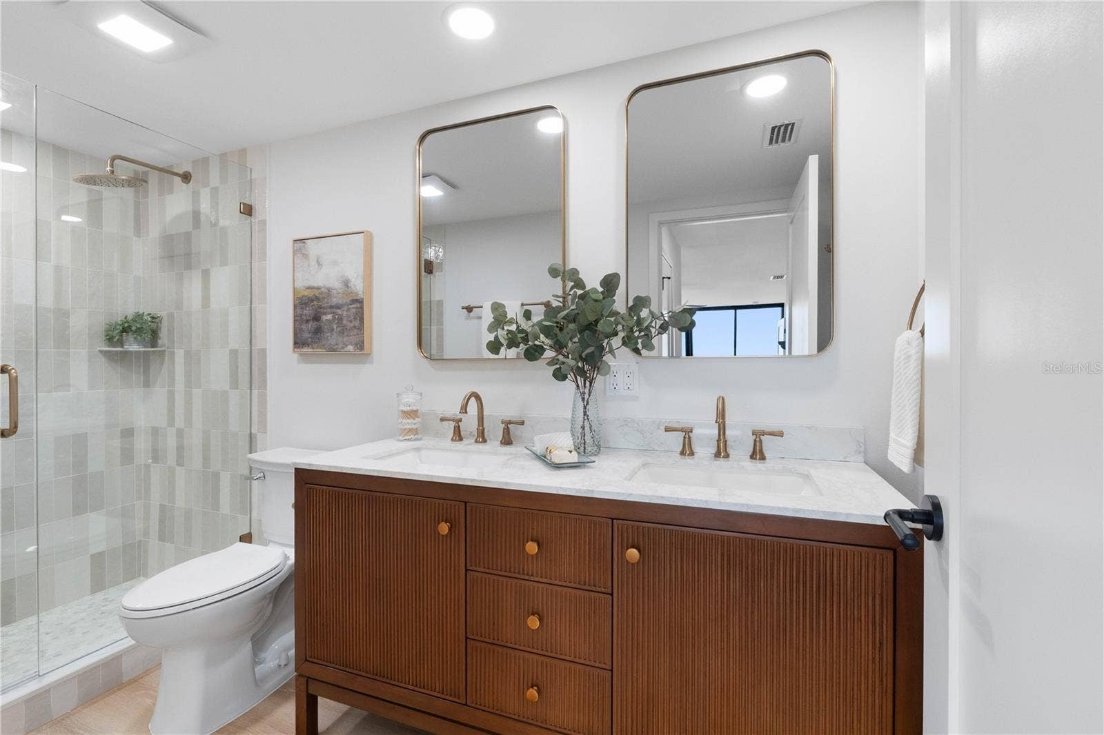 7600 BAYSHORE DRIVE, #606, Treasure Island, FL 33706 Master bath
