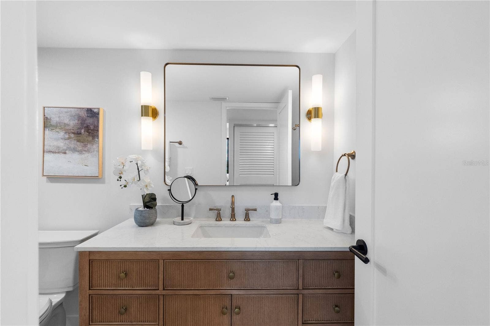 7600 BAYSHORE DRIVE, #606, Treasure Island, FL 33706 Guest bathroom