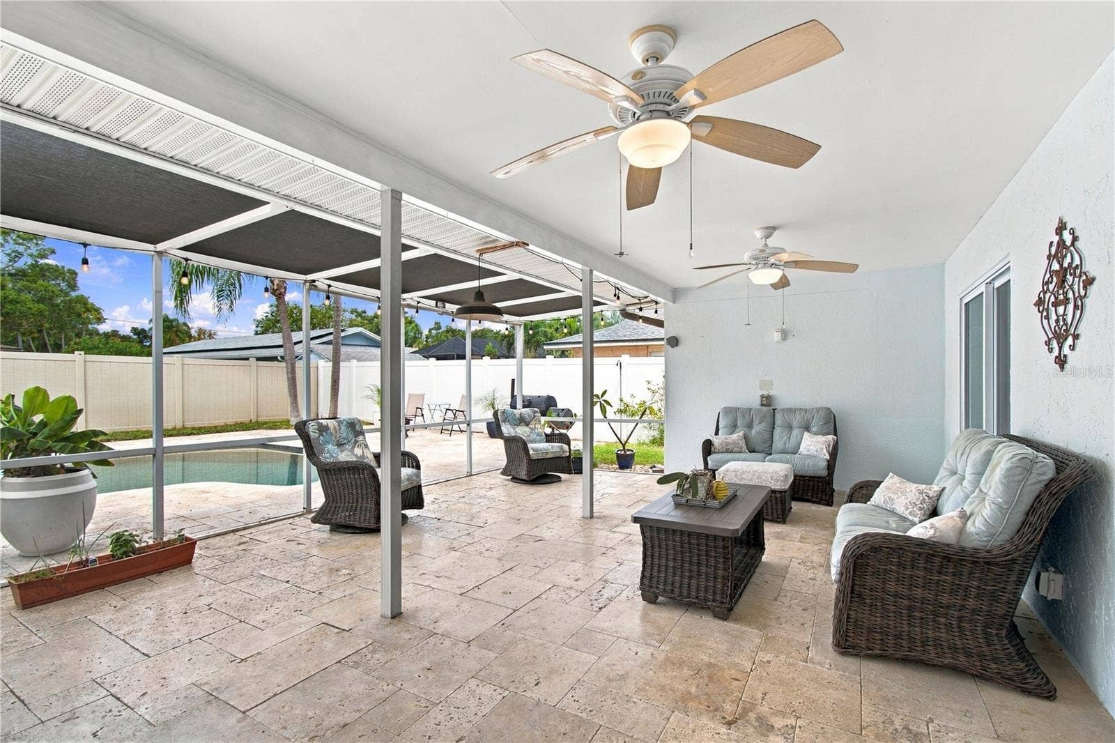 1967 ARVIS CIRCLE E, Clearwater, FL 33764 Outdoor living starts here!