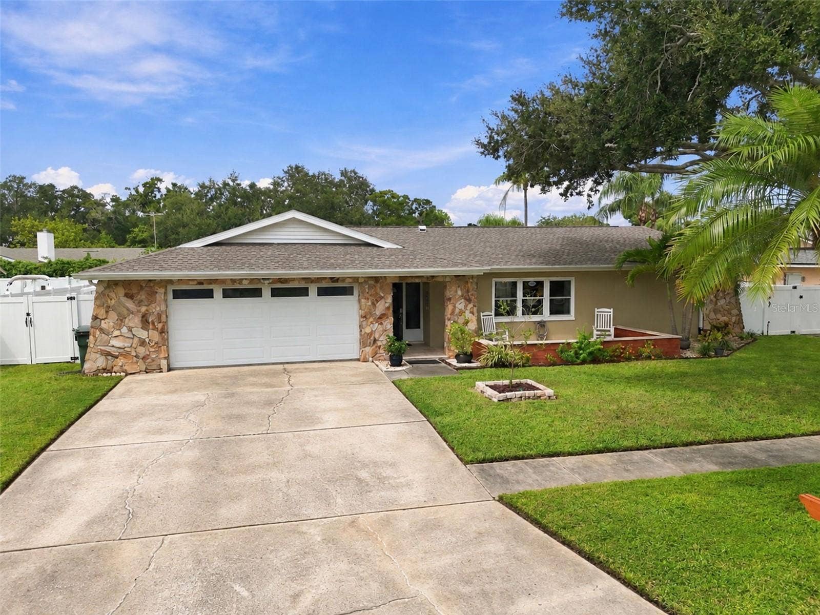 1967 ARVIS CIRCLE E, Clearwater, FL 33764 Your new home awaits