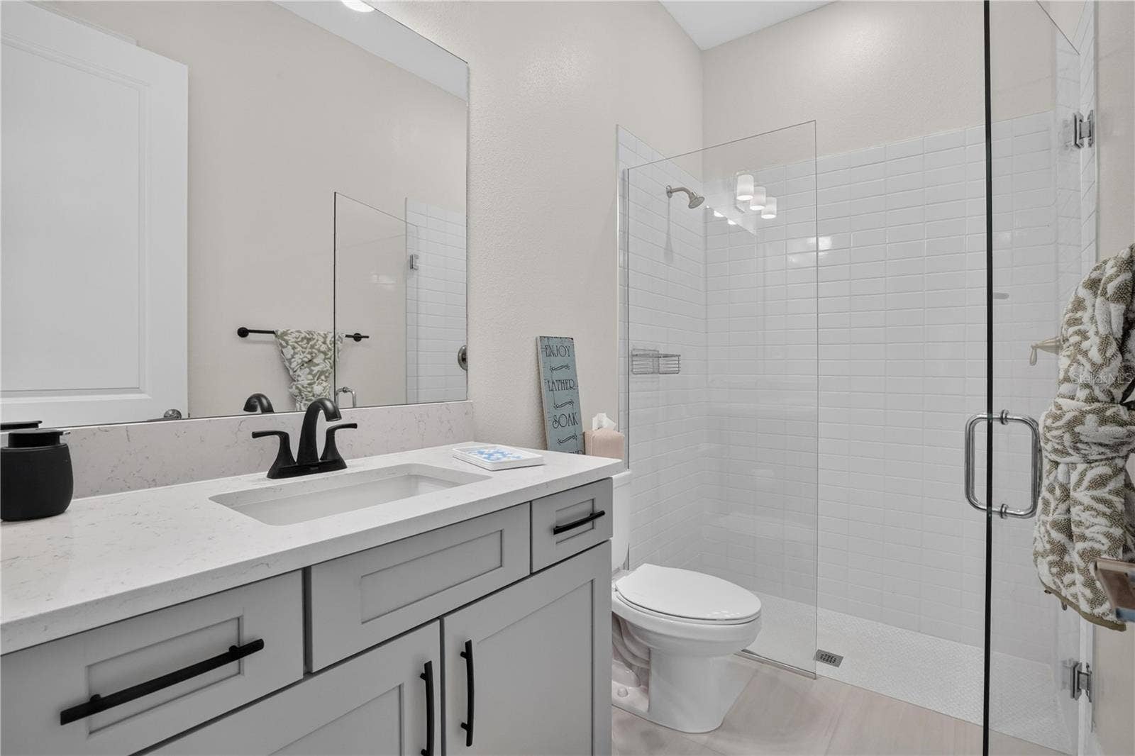 5508 CASERTA COURT, Palmetto, FL 34221 En Suite Bath 3