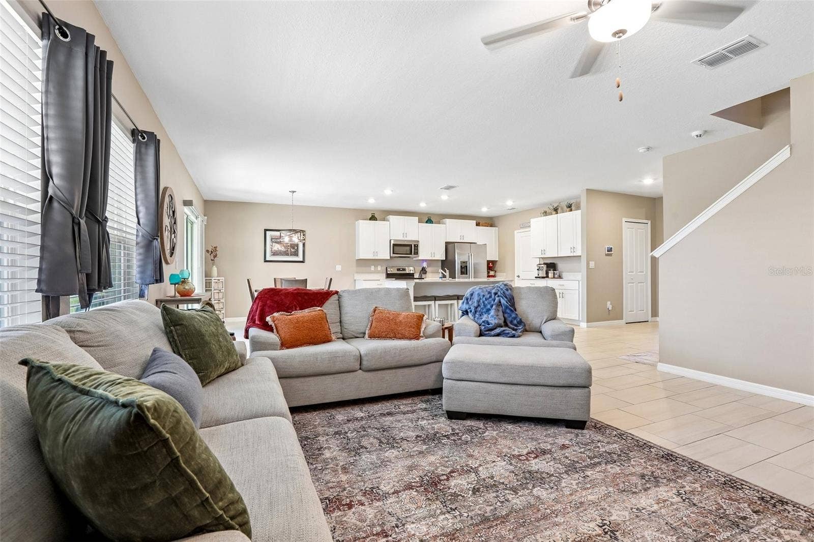 4048 CAPRI COAST DRIVE, Plant City, FL 33565 4048 CAPRI COAST DRIVE, Plant City, FL 33565