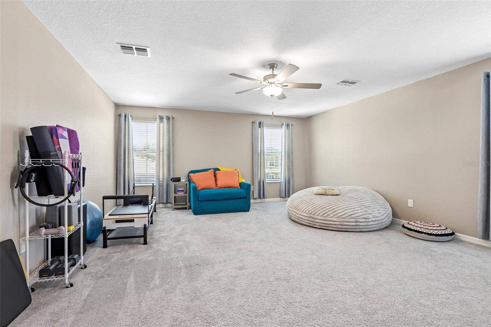 4048 CAPRI COAST DRIVE, Plant City, FL 33565 4048 CAPRI COAST DRIVE, Plant City, FL 33565