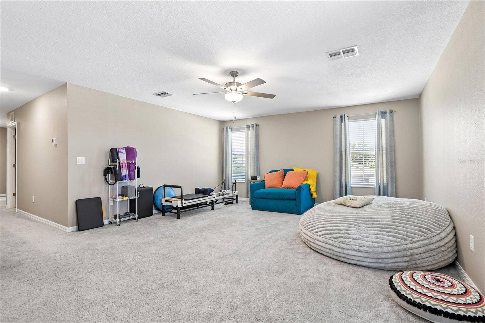 4048 CAPRI COAST DRIVE, Plant City, FL 33565 4048 CAPRI COAST DRIVE, Plant City, FL 33565