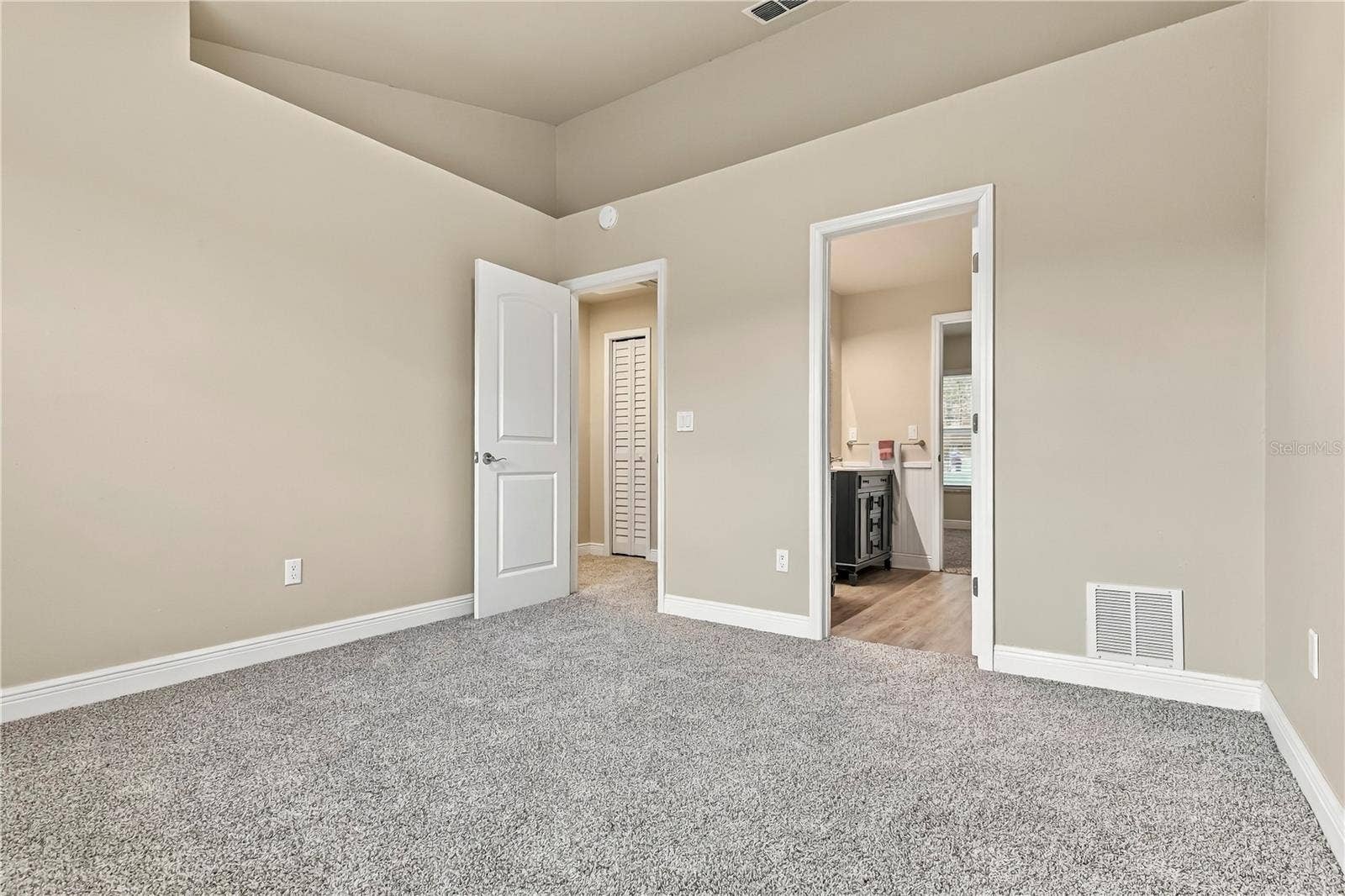 1202 BRIGADOON DRIVE, Clearwater, FL 33759 1202 BRIGADOON DRIVE, Clearwater, FL 33759