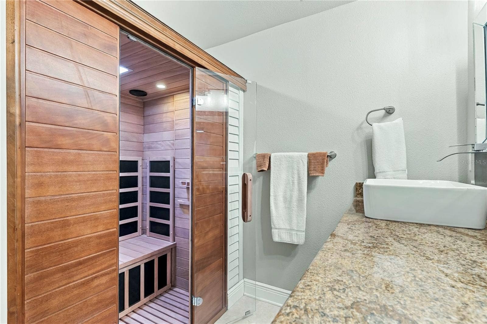 1202 BRIGADOON DRIVE, Clearwater, FL 33759 1202 BRIGADOON DRIVE, Clearwater, FL 33759