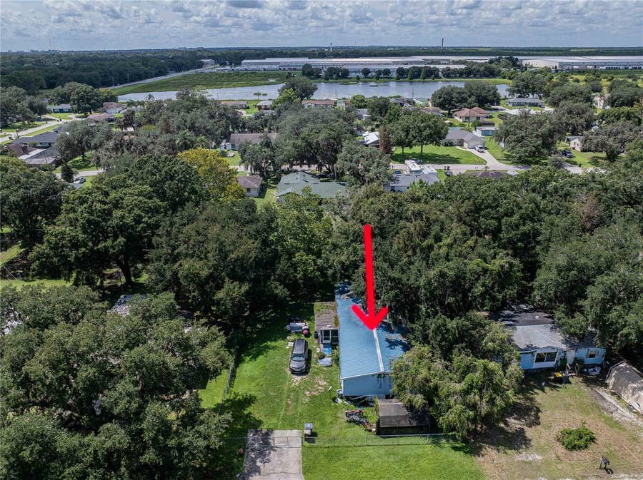 Property photo for 2500 ISLAND OAKS W, Lakeland, FL