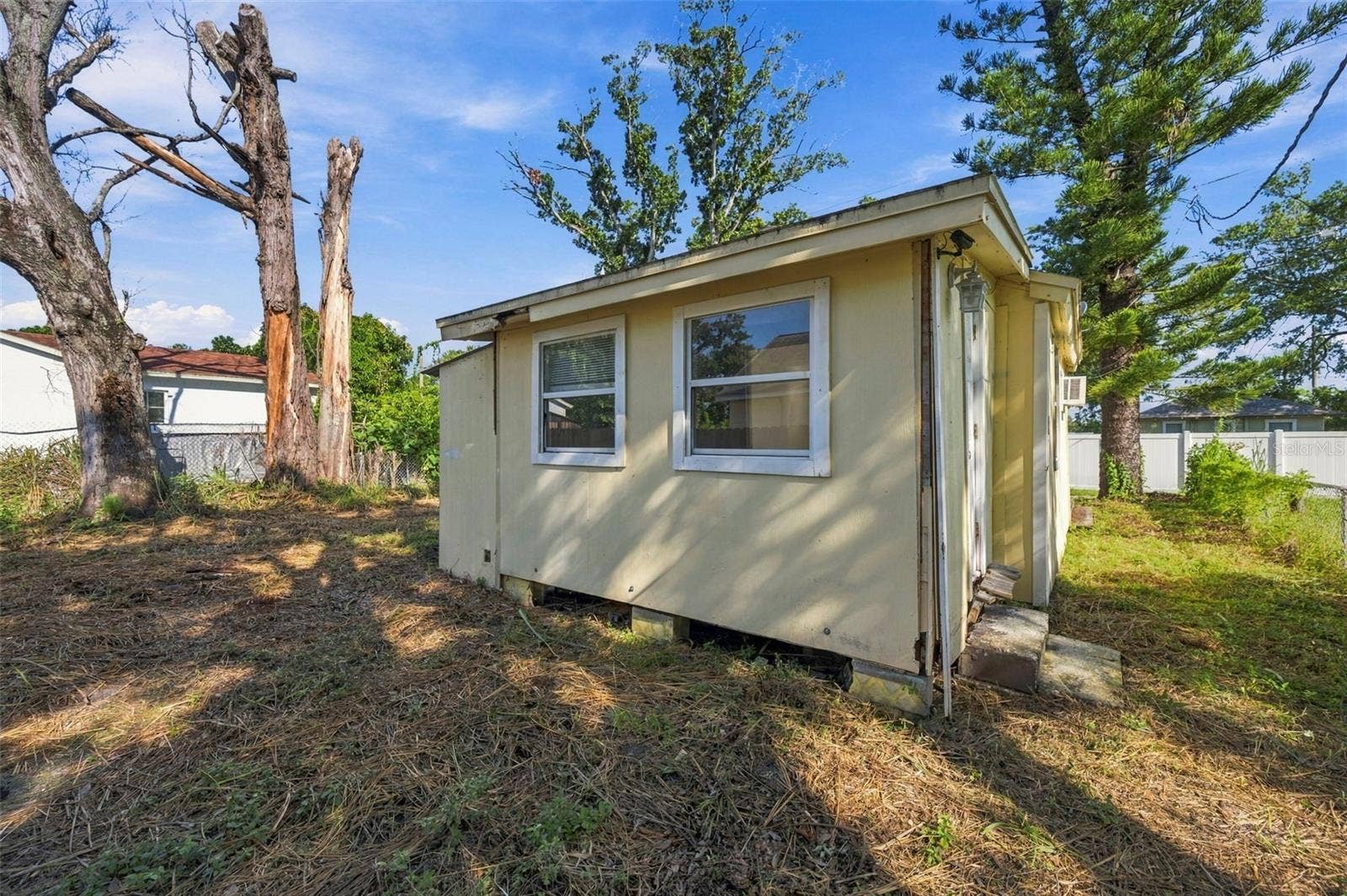 Detached storage shed