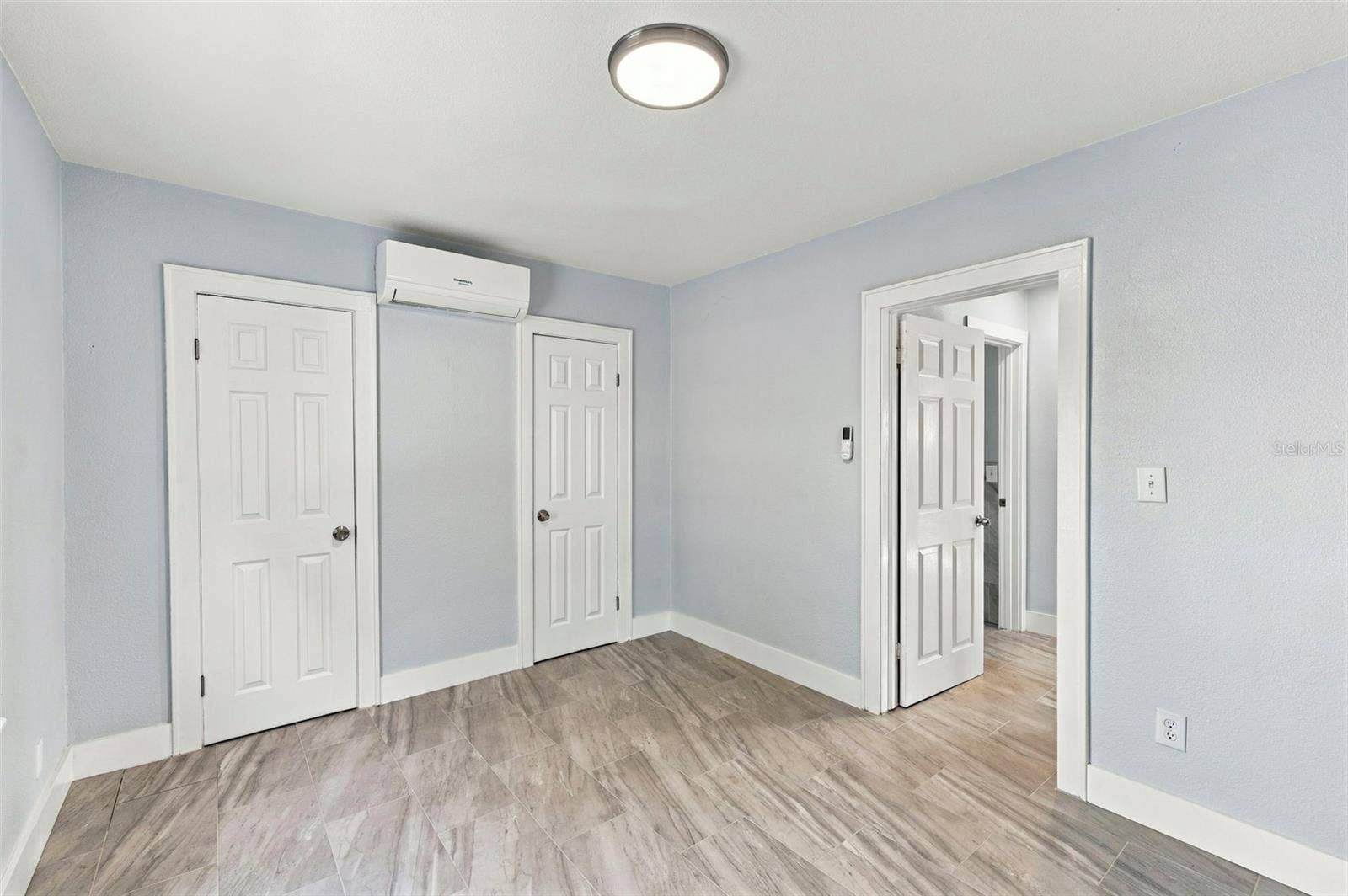 Front residence  bedroom