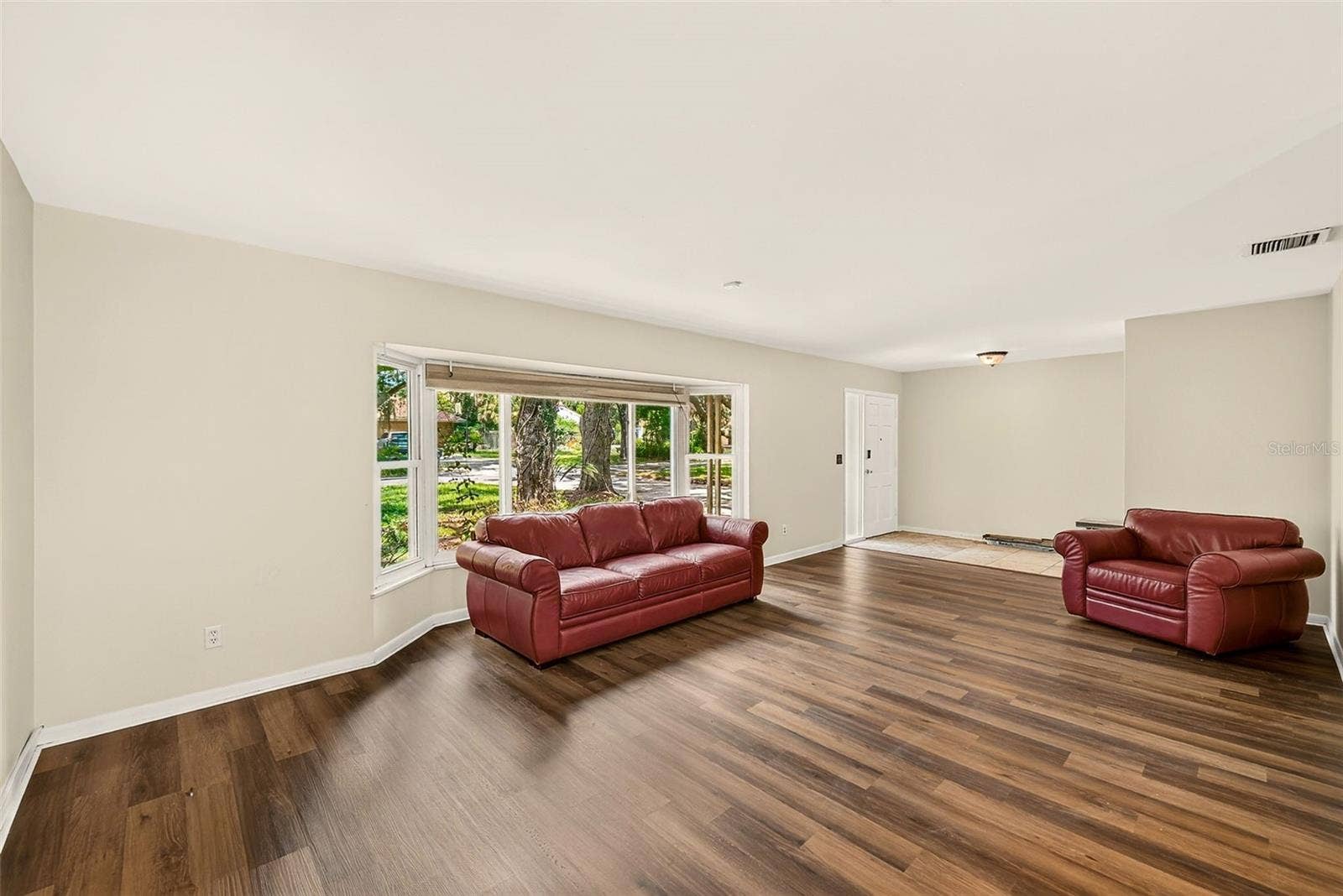 303 SAINT AUGUSTINE AVENUE, Temple Terrace, FL 33617 303 SAINT AUGUSTINE AVENUE, Temple Terrace, FL 33617