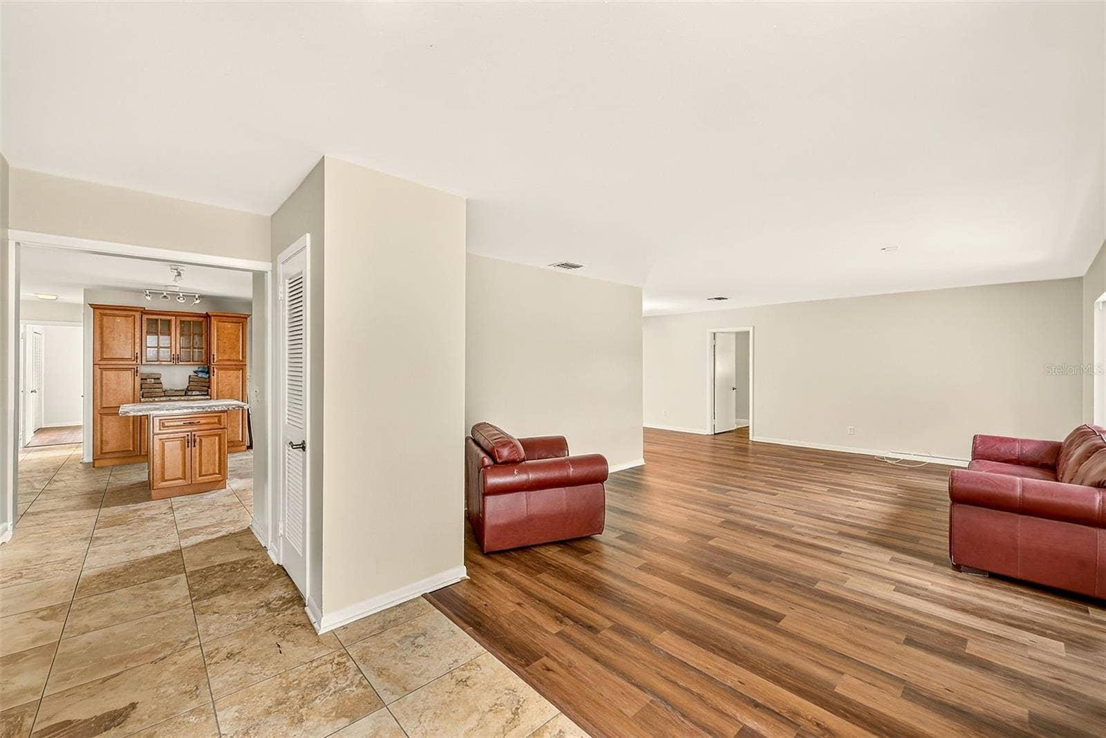 303 SAINT AUGUSTINE AVENUE, Temple Terrace, FL 33617 303 SAINT AUGUSTINE AVENUE, Temple Terrace, FL 33617