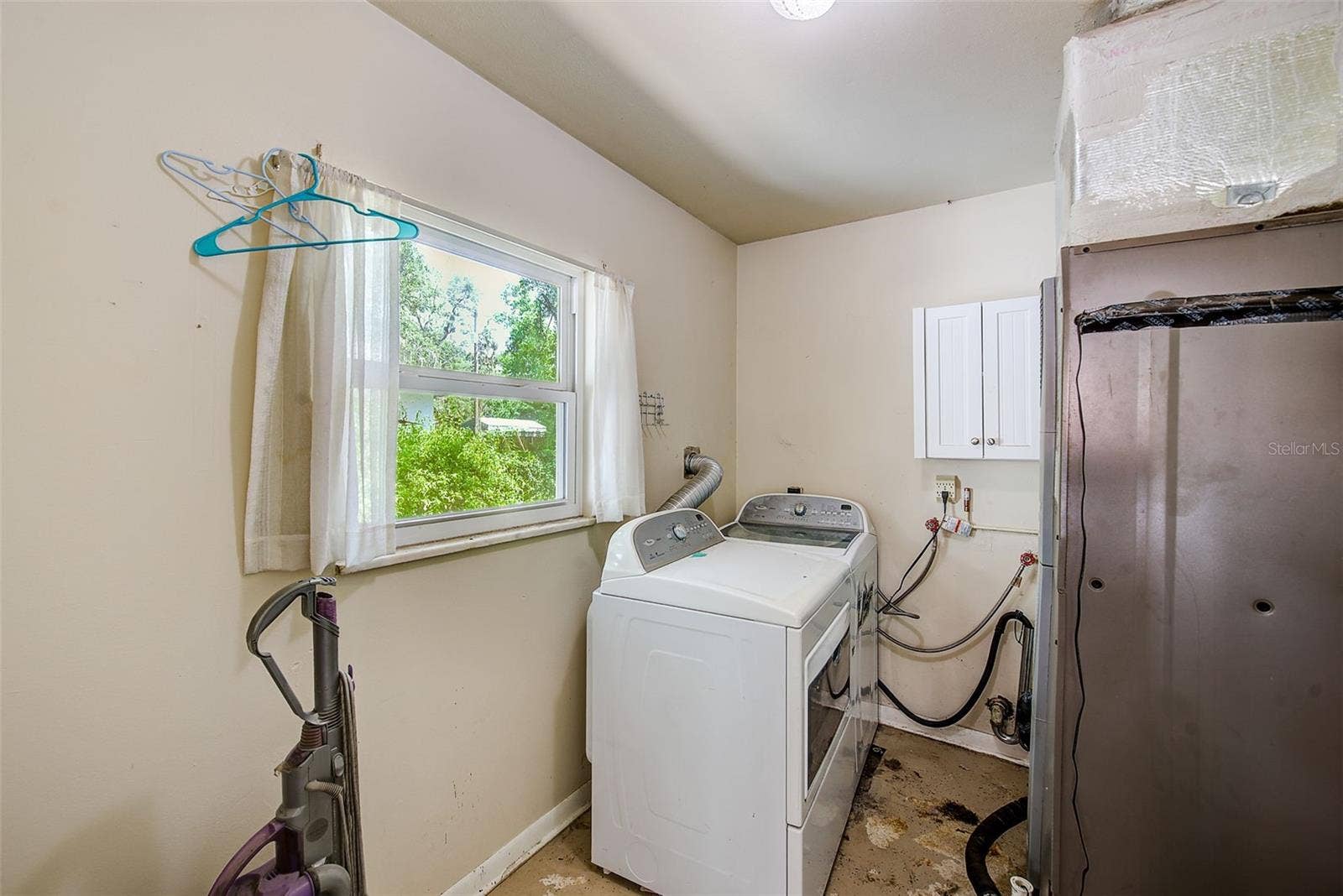303 SAINT AUGUSTINE AVENUE, Temple Terrace, FL 33617 303 SAINT AUGUSTINE AVENUE, Temple Terrace, FL 33617