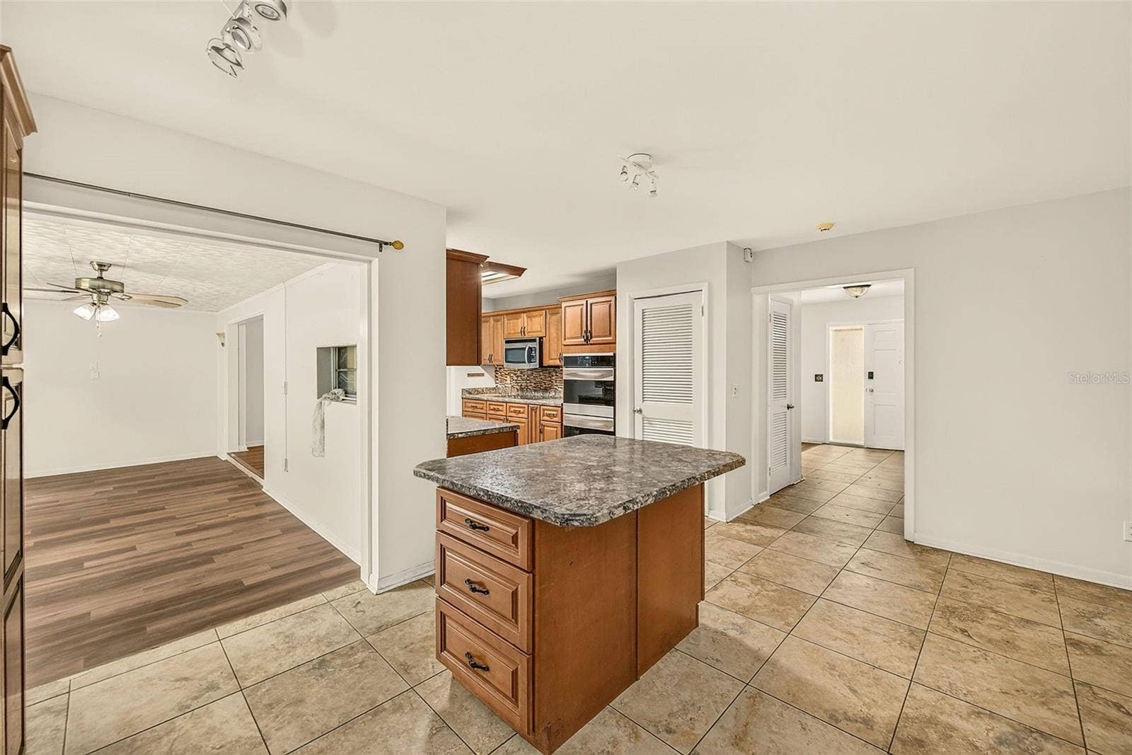 303 SAINT AUGUSTINE AVENUE, Temple Terrace, FL 33617 303 SAINT AUGUSTINE AVENUE, Temple Terrace, FL 33617