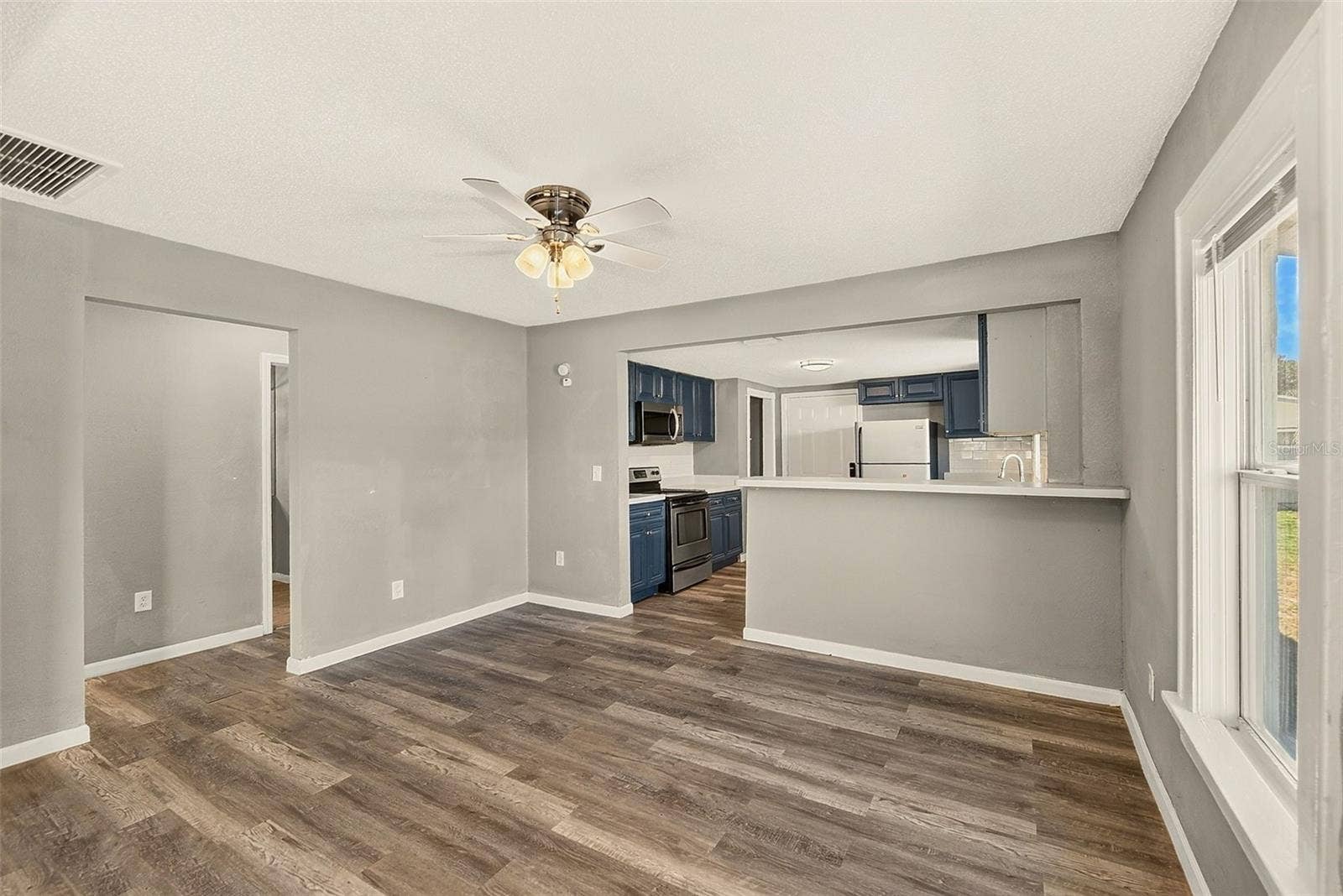 731 37TH STREET S, St Petersburg, FL 33711