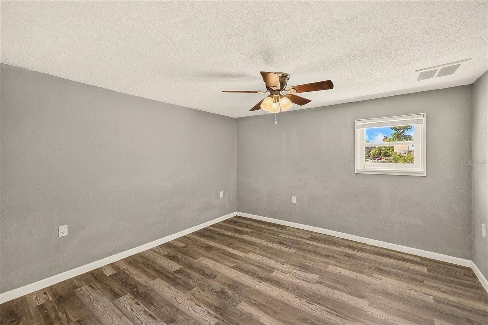 731 37TH STREET S, St Petersburg, FL 33711