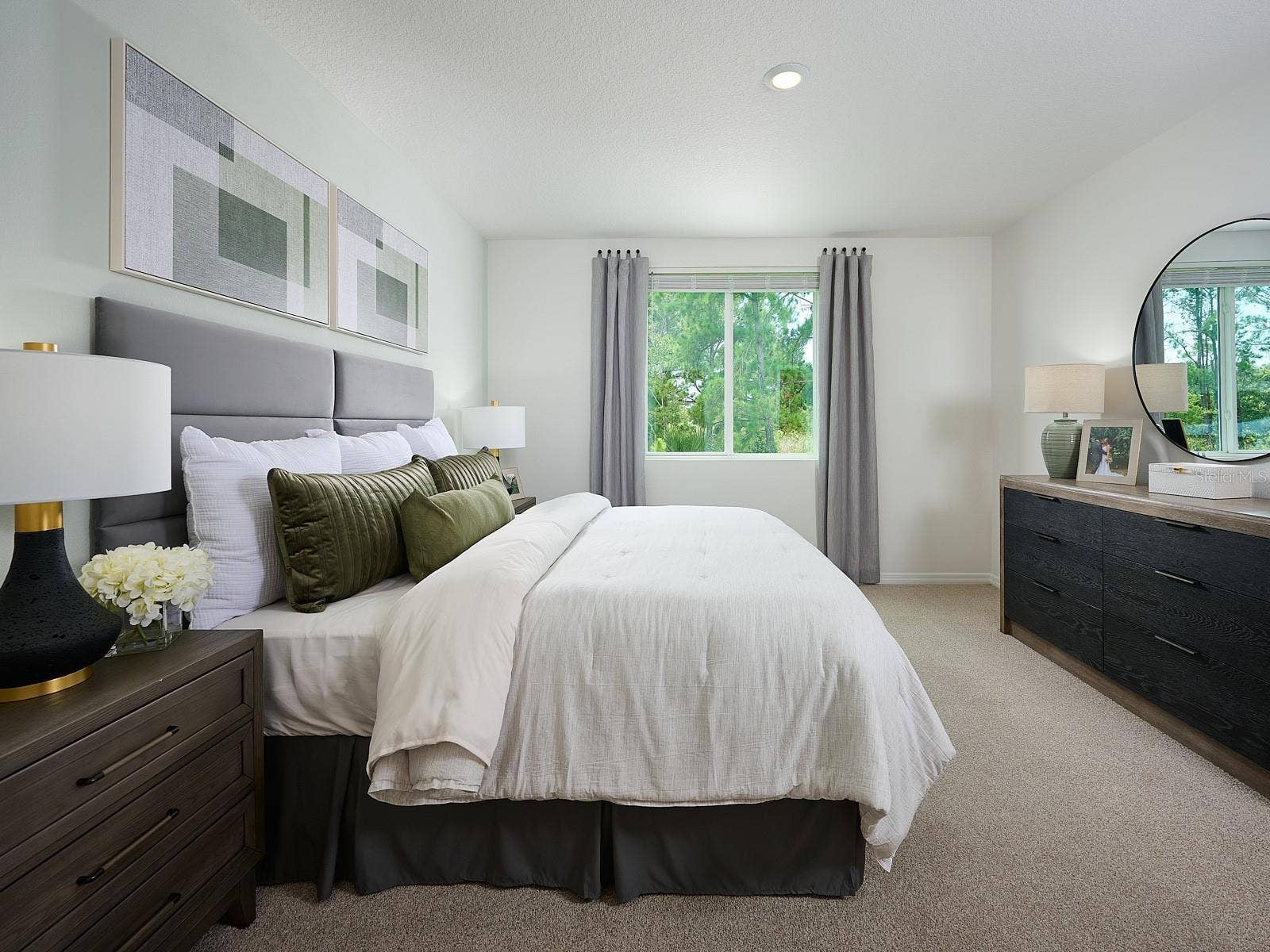 9114 DALERA COVE, Palmetto, FL 34221 Photo is not of the actual home, but is an inspirational photo of builders model home and may depict options, furnishings, and/or decorator features that are not included.