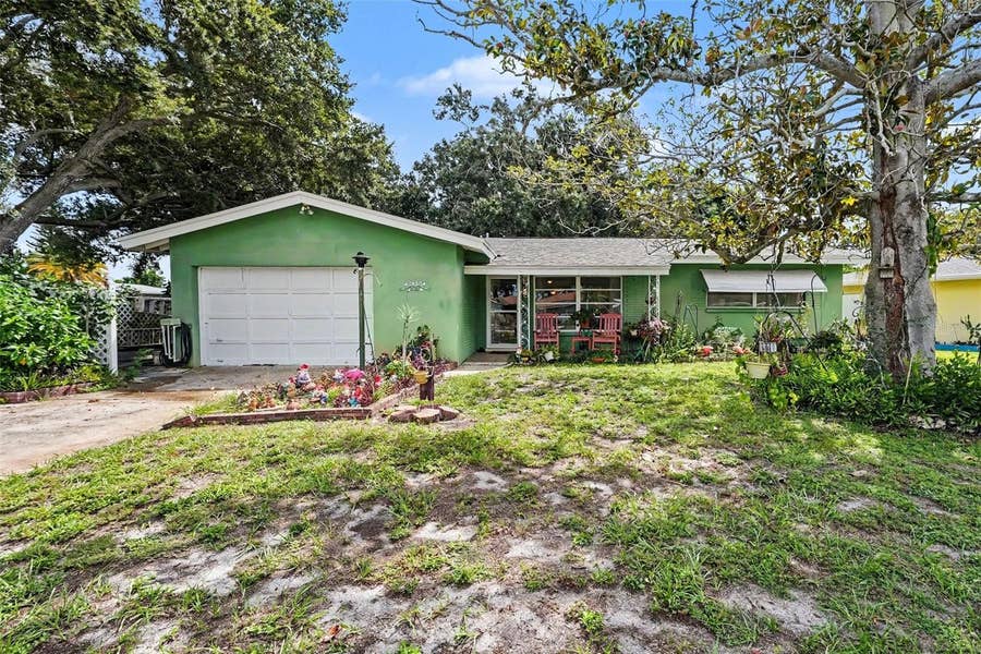Property photo for 2400 INDIGO DR, Clearwater, FL