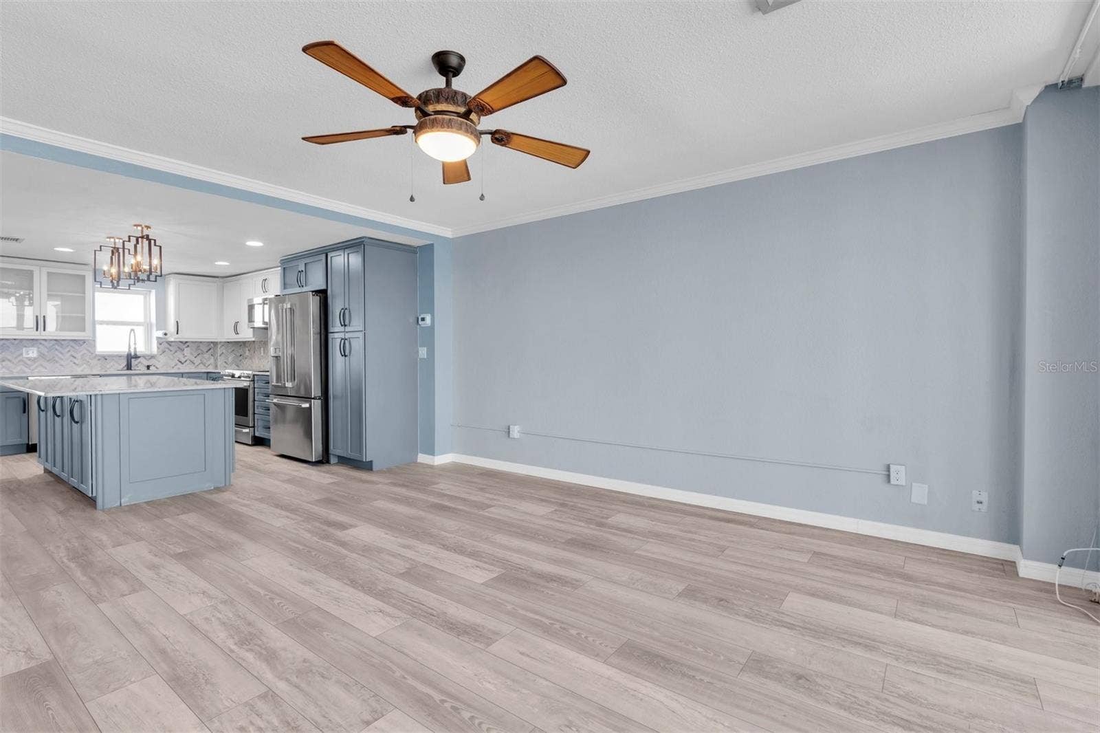 7000 BEACH PLAZA, #303, St Pete Beach, FL 33706 7000 BEACH PLAZA, #303, St Pete Beach, FL 33706