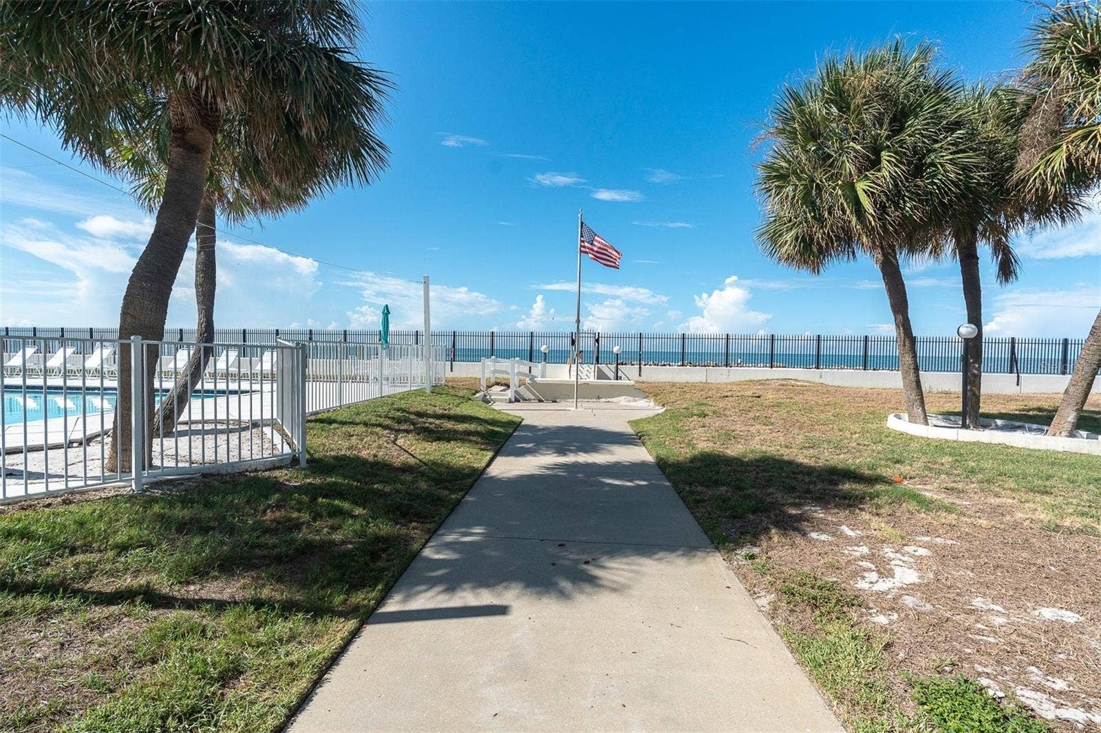 7000 BEACH PLAZA, #303, St Pete Beach, FL 33706 7000 BEACH PLAZA, #303, St Pete Beach, FL 33706