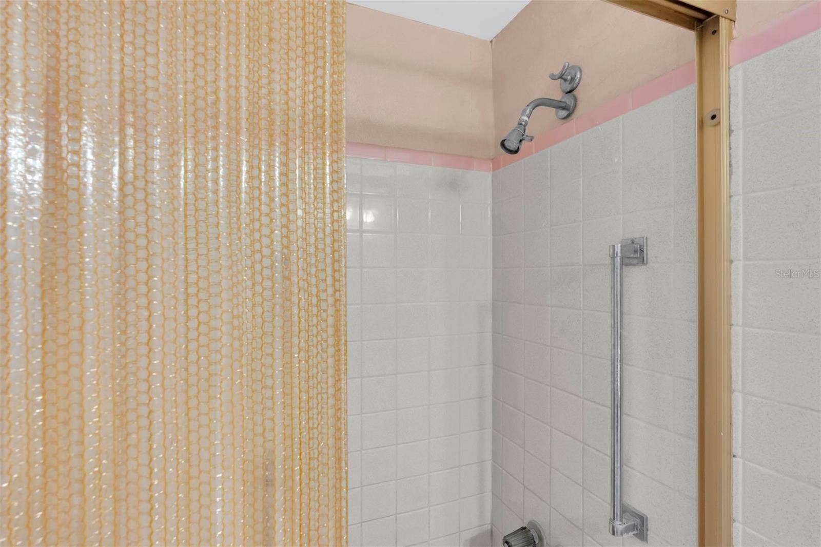 7000 BEACH PLAZA, #303, St Pete Beach, FL 33706 7000 BEACH PLAZA, #303, St Pete Beach, FL 33706