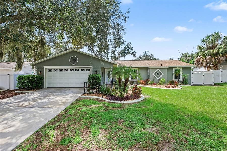 Property photo for 1308 OAKCREST DRIVE, Brandon, FL