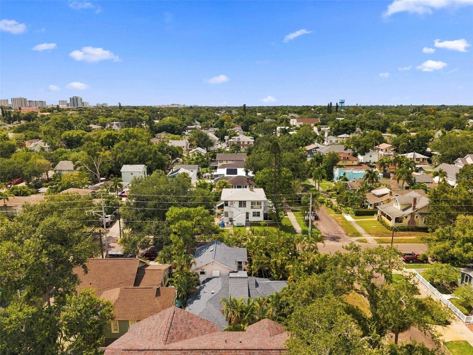 406 10TH AVENUE NE, St Petersburg, FL 33701 406 10TH AVENUE NE, St Petersburg, FL 33701