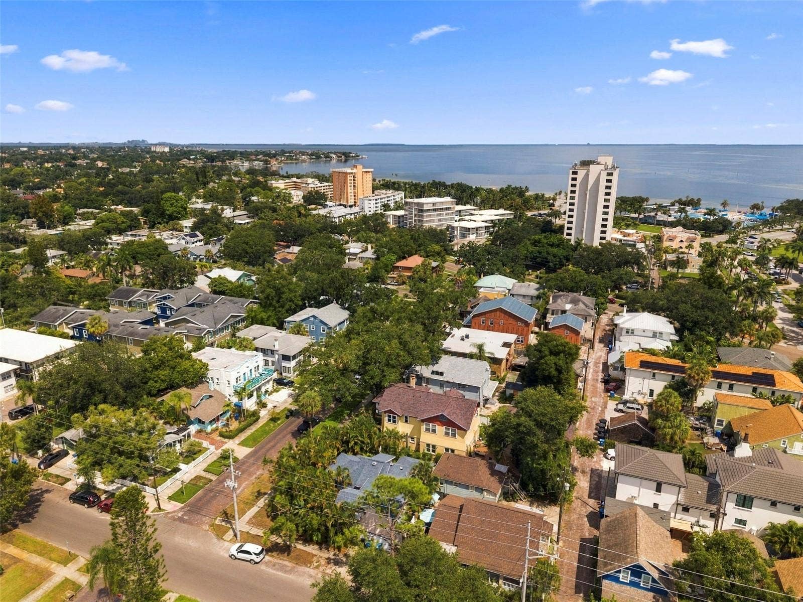 406 10TH AVENUE NE, St Petersburg, FL 33701 406 10TH AVENUE NE, St Petersburg, FL 33701