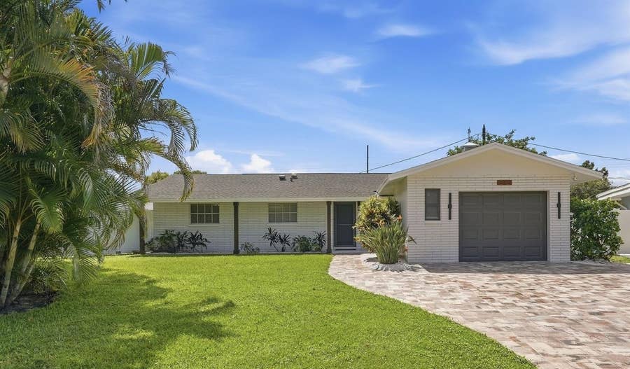 Property photo for 542 59TH WAY S, St Petersburg, FL