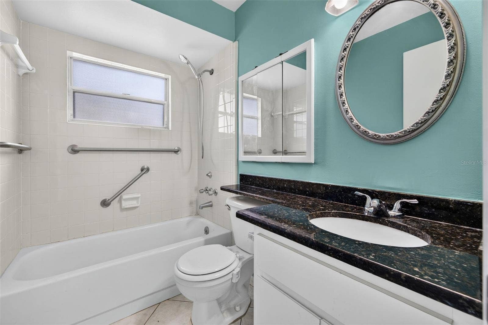 12200 VONN ROAD, #7D, Largo, FL 33774 Guest Bathroom