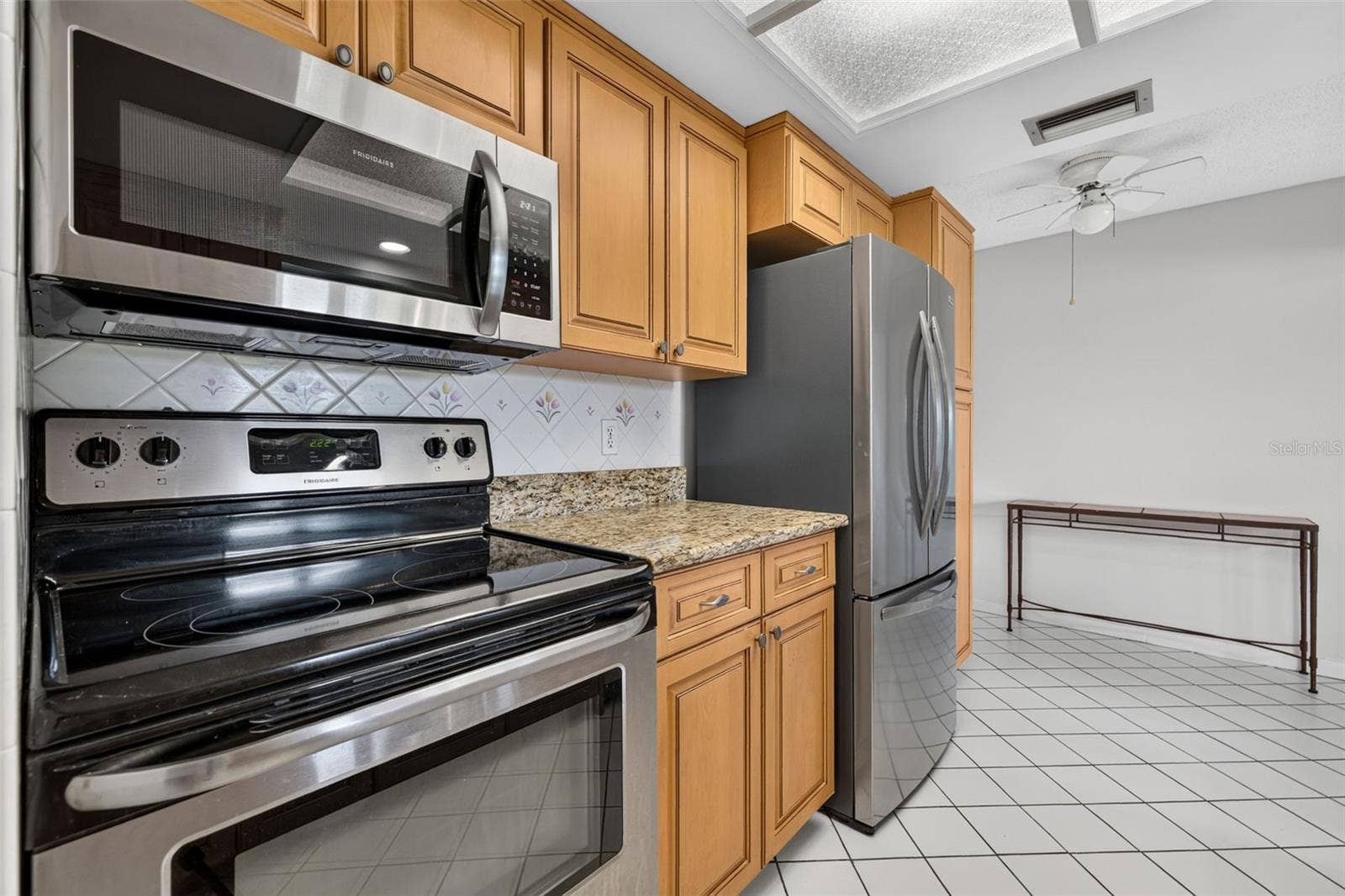 12200 VONN ROAD, #7D, Largo, FL 33774 Kitchen